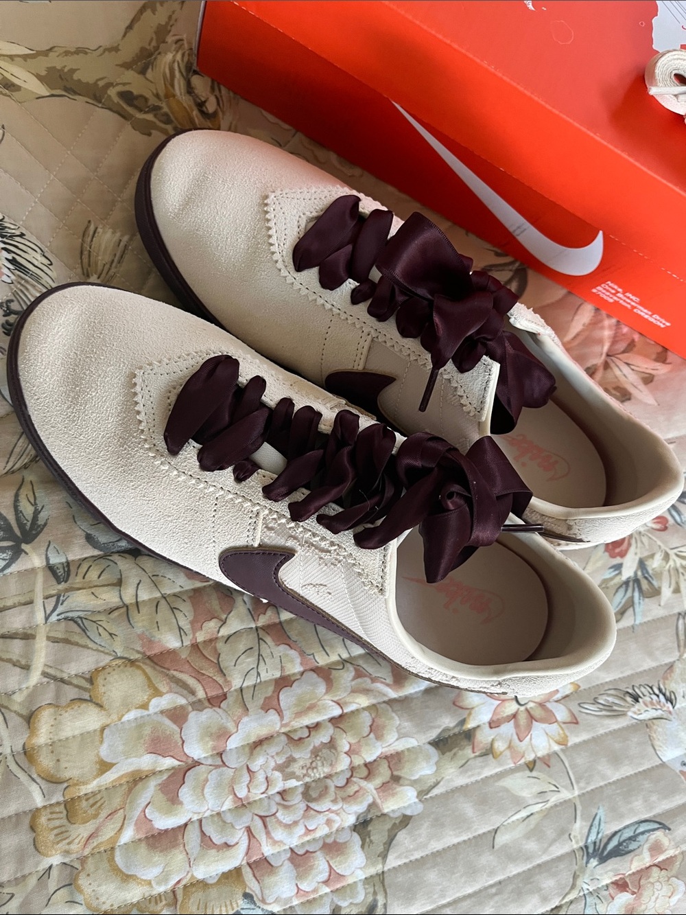 Nike Astrograbber Leather Sneakers - Picture 5 of 9